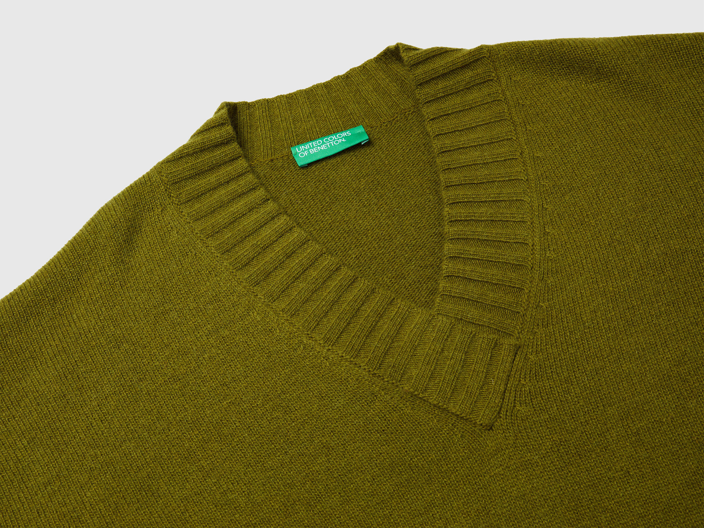 V NECK SWEATER L/S Women image number 3